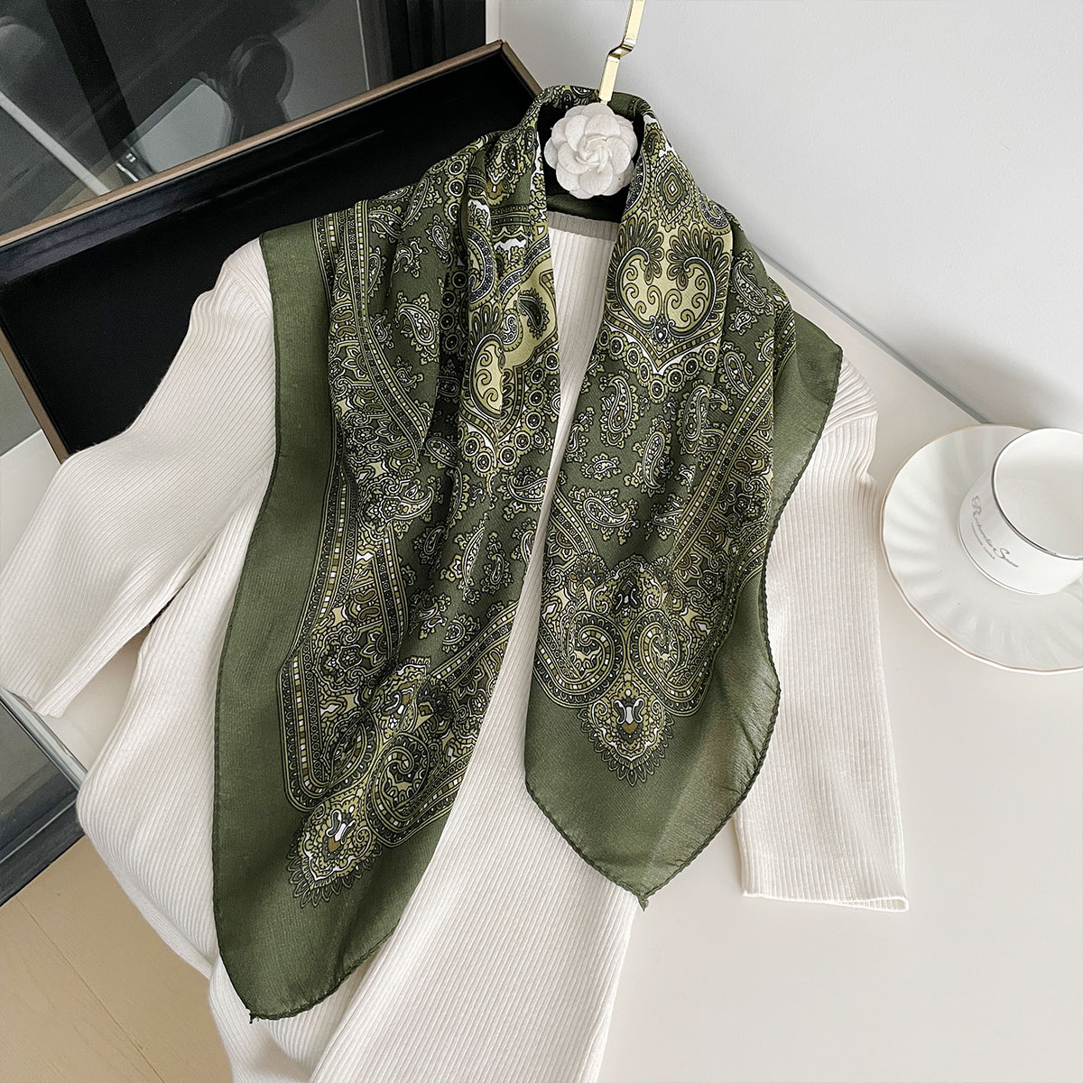 Bandana Cotton - Nowa Moda Damska Apaszka 70x70cm Wzór