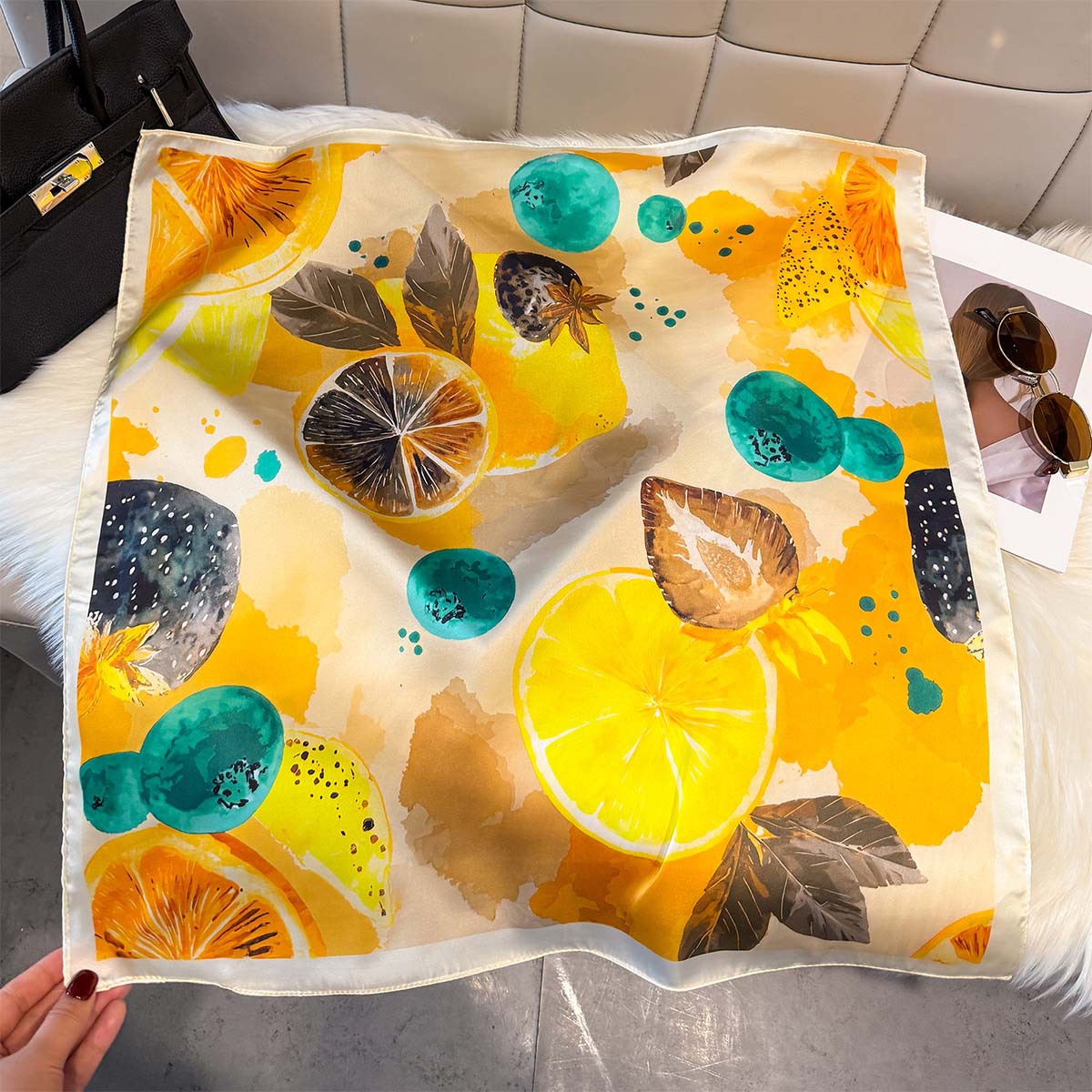 Kwadratowa jedwabna apaszka da – Scarf Silk Square recenzja i cena