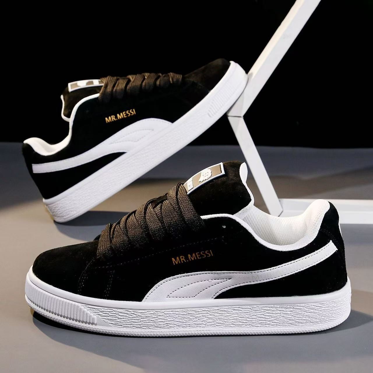 Modne damskie sneakersy 2025,  – Vans Shoes Old Skool recenzja i cena